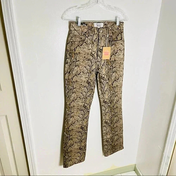 NWT Reformation Peyton Hight Waist Bootcut Jeans in Snake - Picture 3 of 8